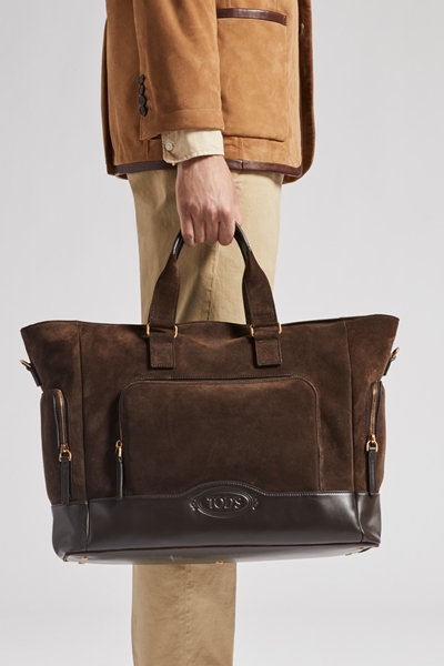 مجموعة Tod’s الرجالية لربيع وصيف 2020... تصاميم خفيفة بجودة عالية